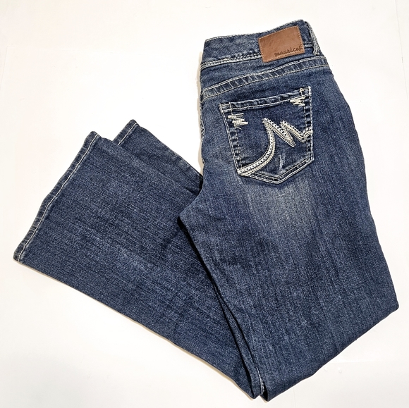Maurices Jeans - Picture 2 of 7